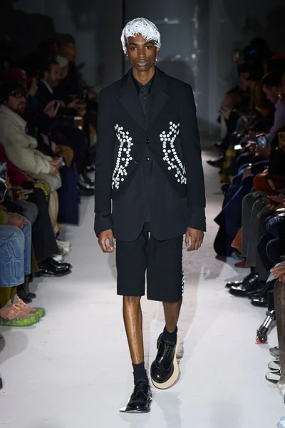 Look 9